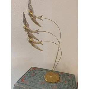 Mcm flying birds decor